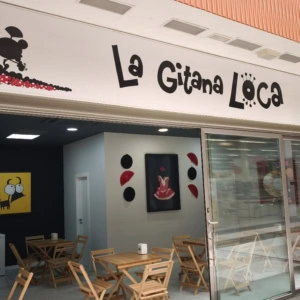 la gitana loca: cafetería con estilo flamenco