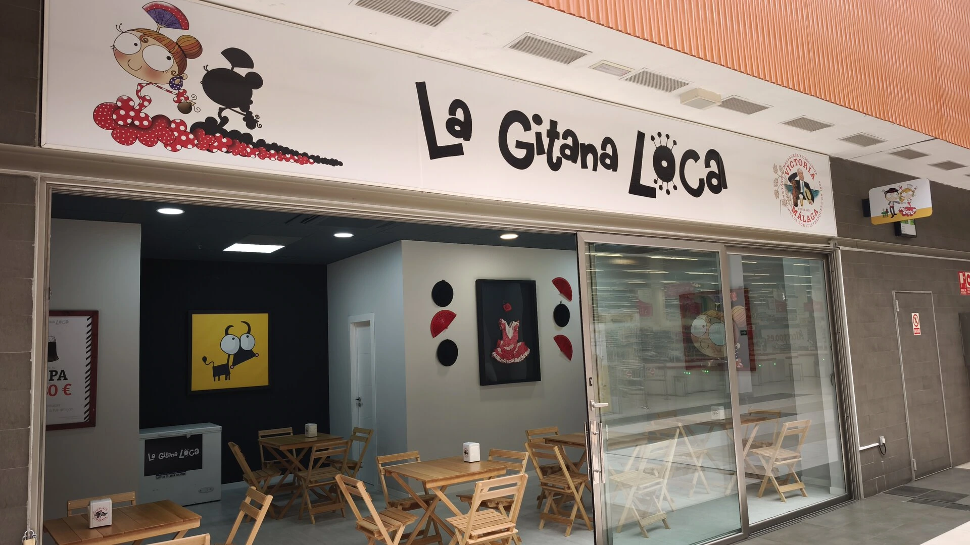 la gitana loca: cafetería con estilo flamenco