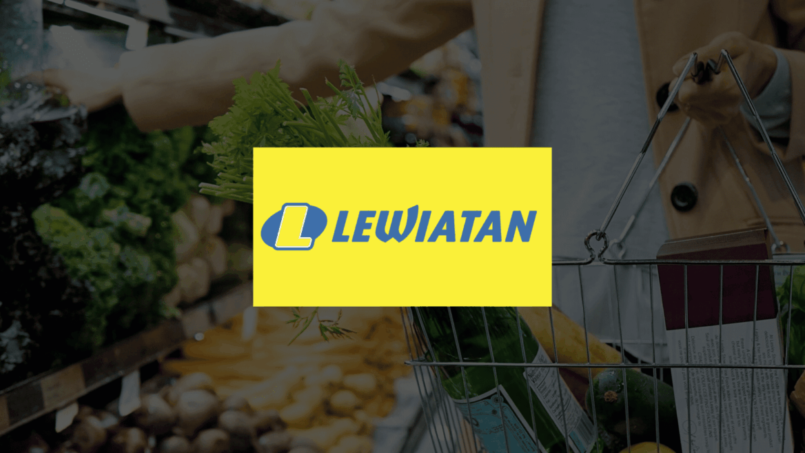 zakupy w lewiatanie: koszyk z awokado i butelką