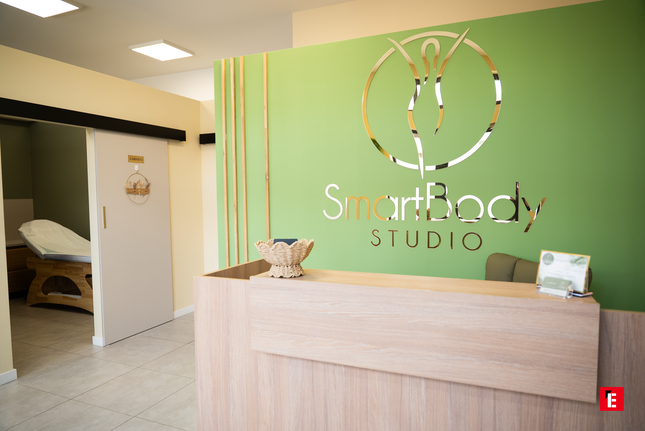 recepcja smartbody studio z gabinetem masażu