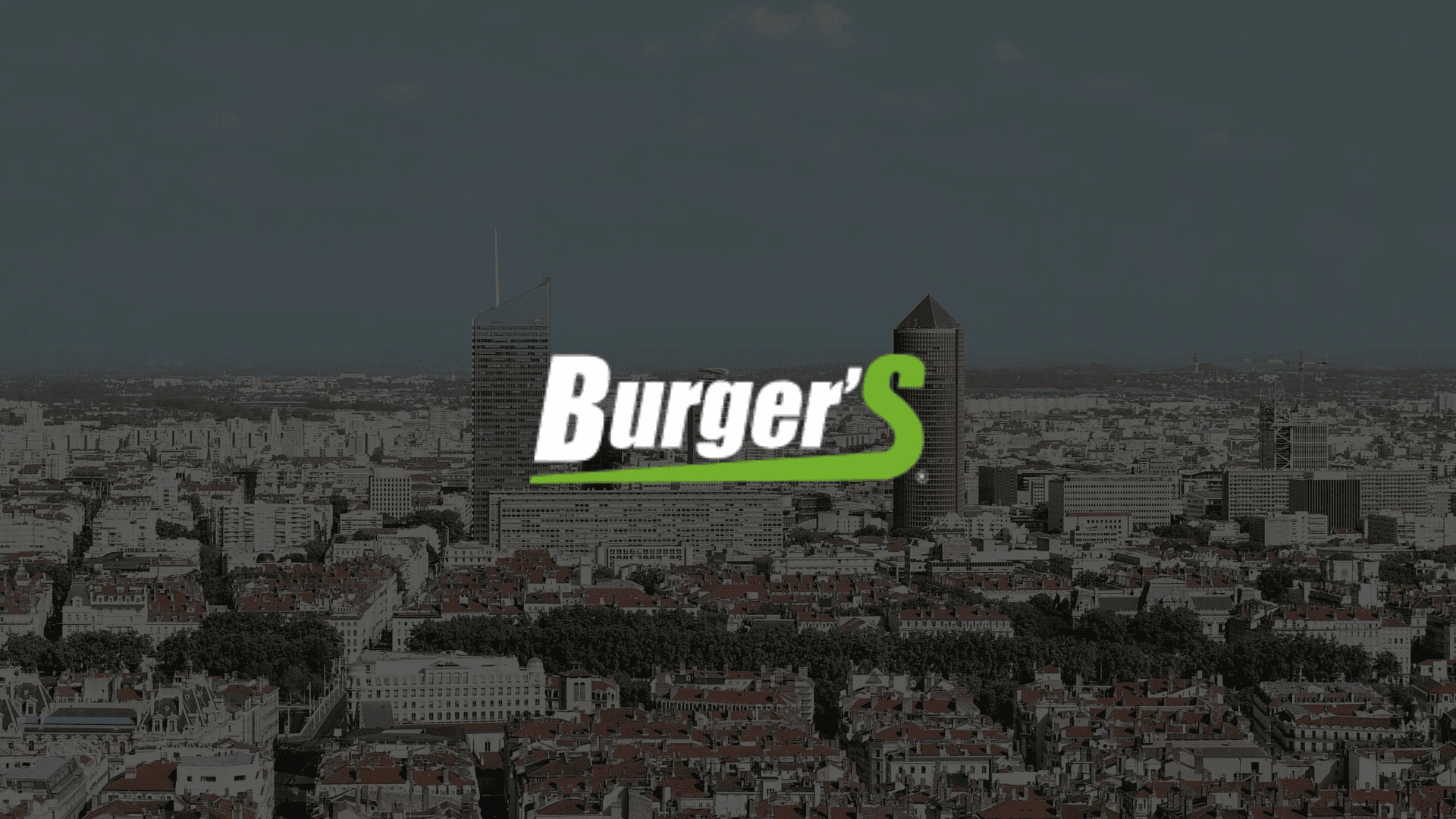 vue aérienne de ville avec logo burgers