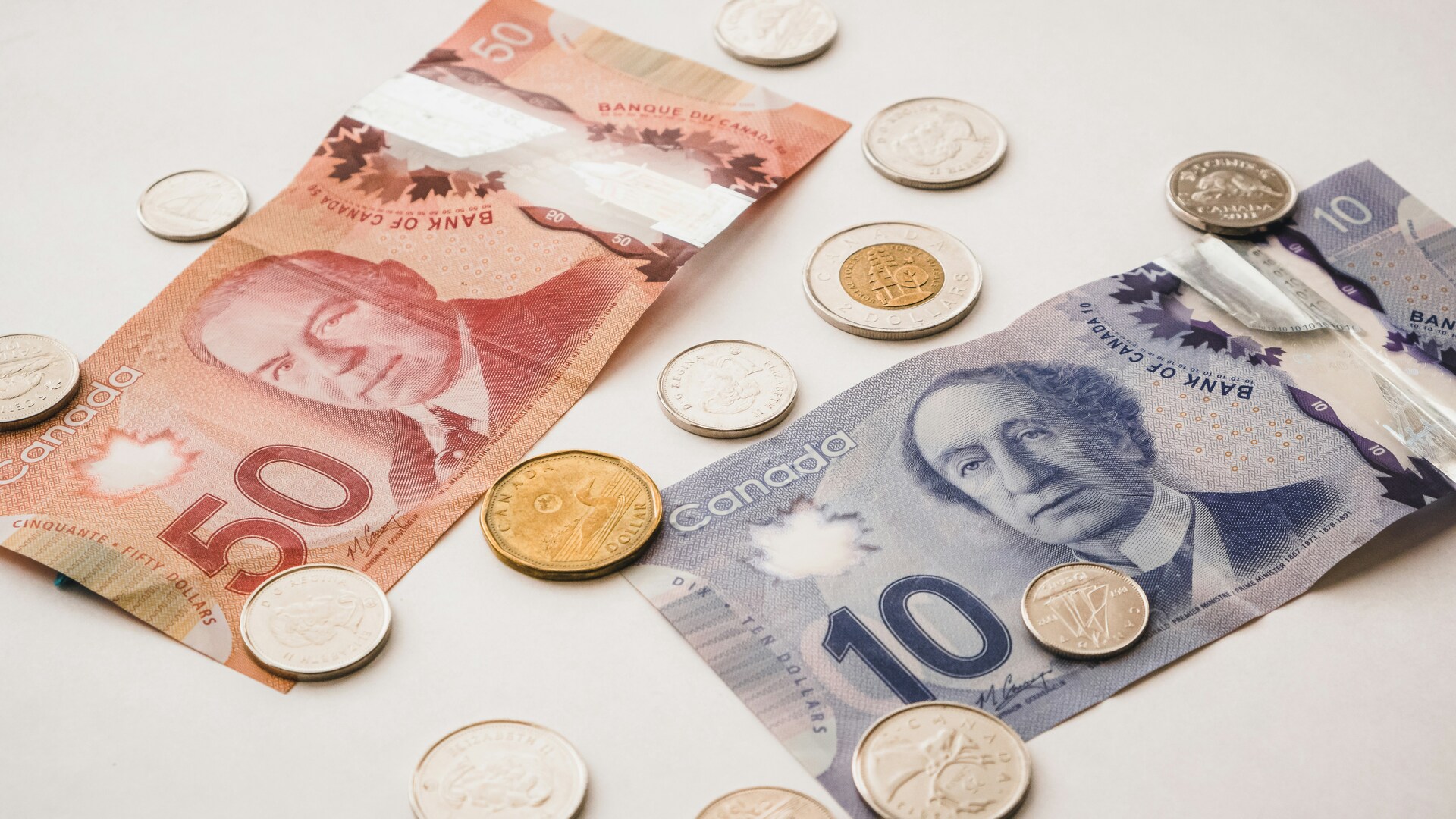 argent comptant canadien: billets polymère et pièces