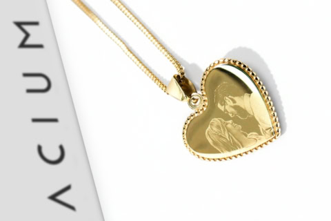 colgante corazón dorado con camafeo y cadena fina