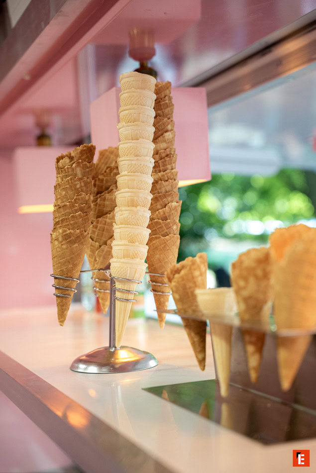 présentoir de cornets à glace : sucre et gaufre