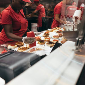 ligne dassemblage de burgers en restauration rapide