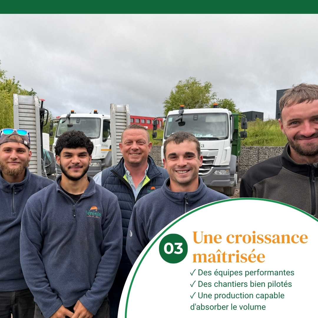 Équipe de chantier et camions — performance et croissance