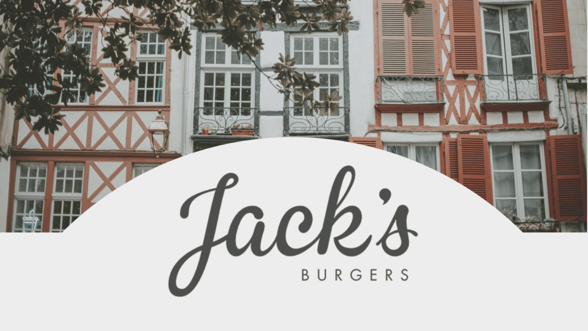 façade À colombages et enseigne jack’s burgers
