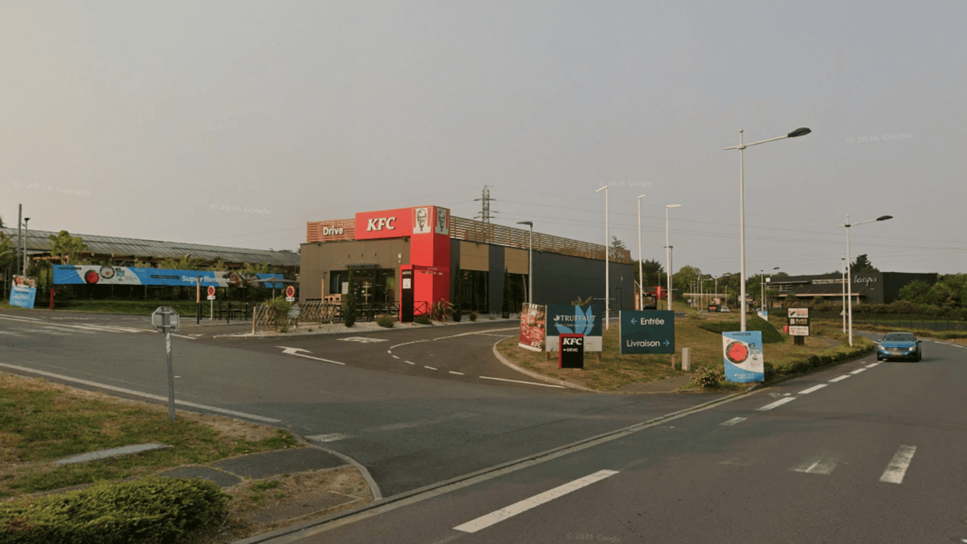 kfc avec drive et livraison en bord de route