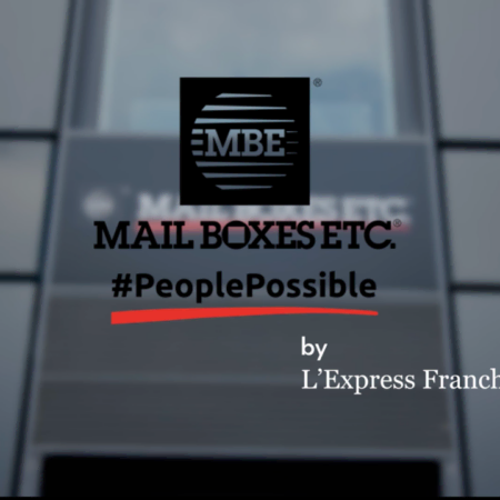 grafika marki mail boxes etc. z hashtagiem #peoplepossible
