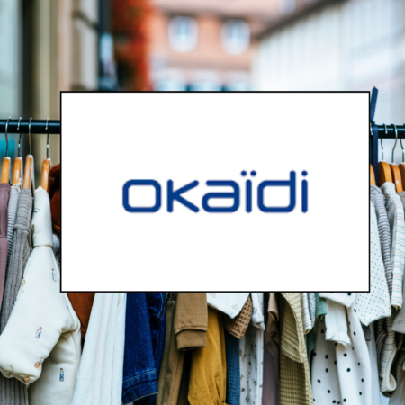 okaïdi pop up: herbstkollektion an kleiderstange