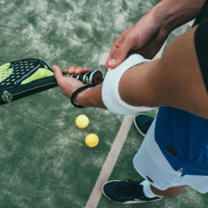 padel: giocatore regola racchetta, palline gialle