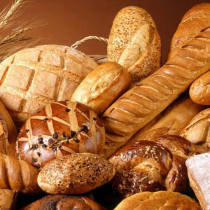 panier gourmand de pains et baguettes artisanales