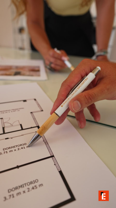 plano de dormitorios: reunión inmobiliaria
