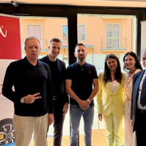 squadra di clean management in ritratto promozionale