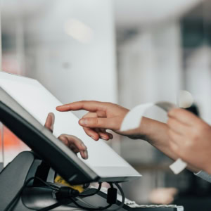 paiement rapide au terminal tactile