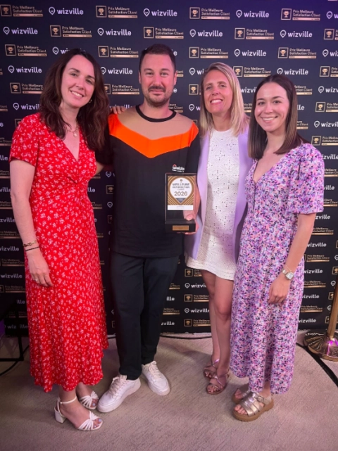 lauréats wizville 2026 posant avec leur trophée