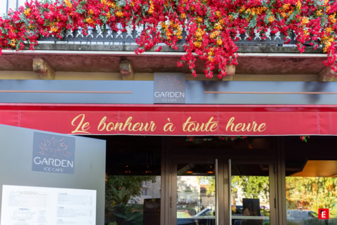 façade fleurie du garden ice cafe
