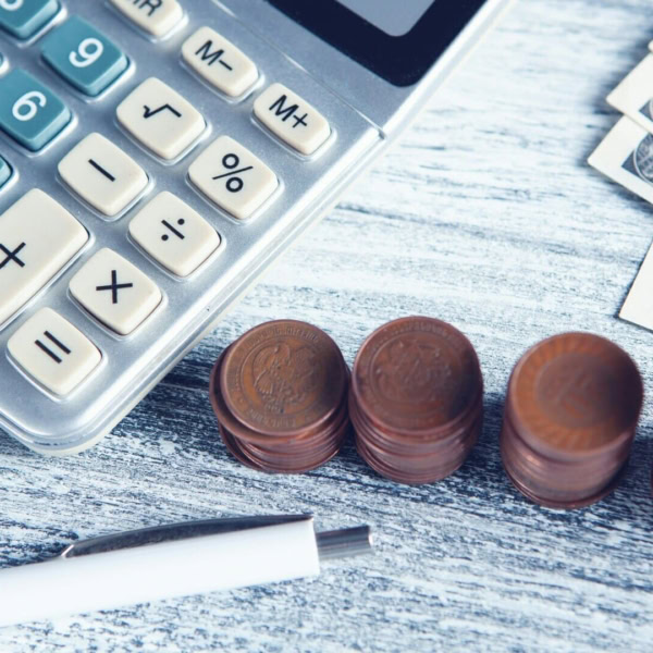 calcolatrice, monete e gestione del risparmio