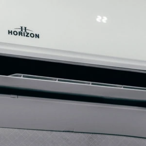 climatizzatore horizon da parete con display 22°c