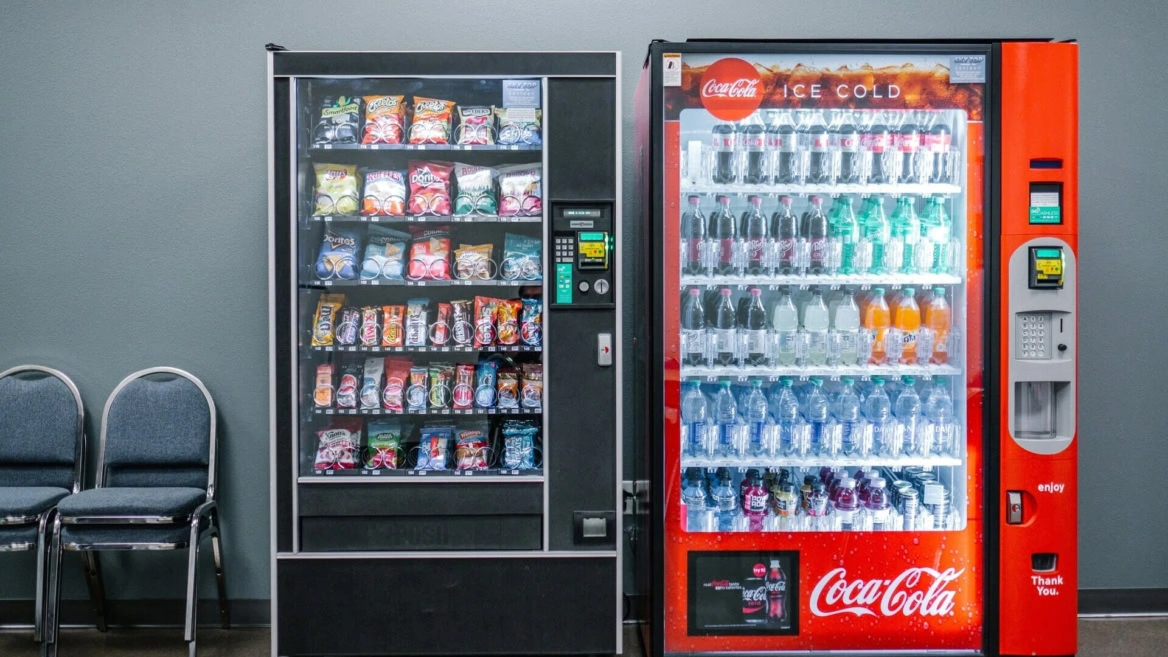 distributori snack e bevande in area attesa