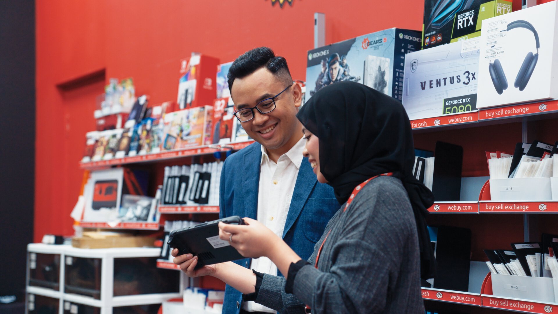 tech consultation in electronics store