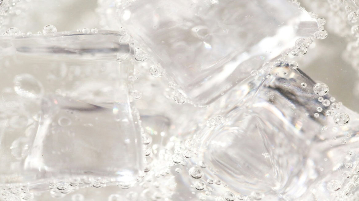 macro glaçons et bulles effervescentes