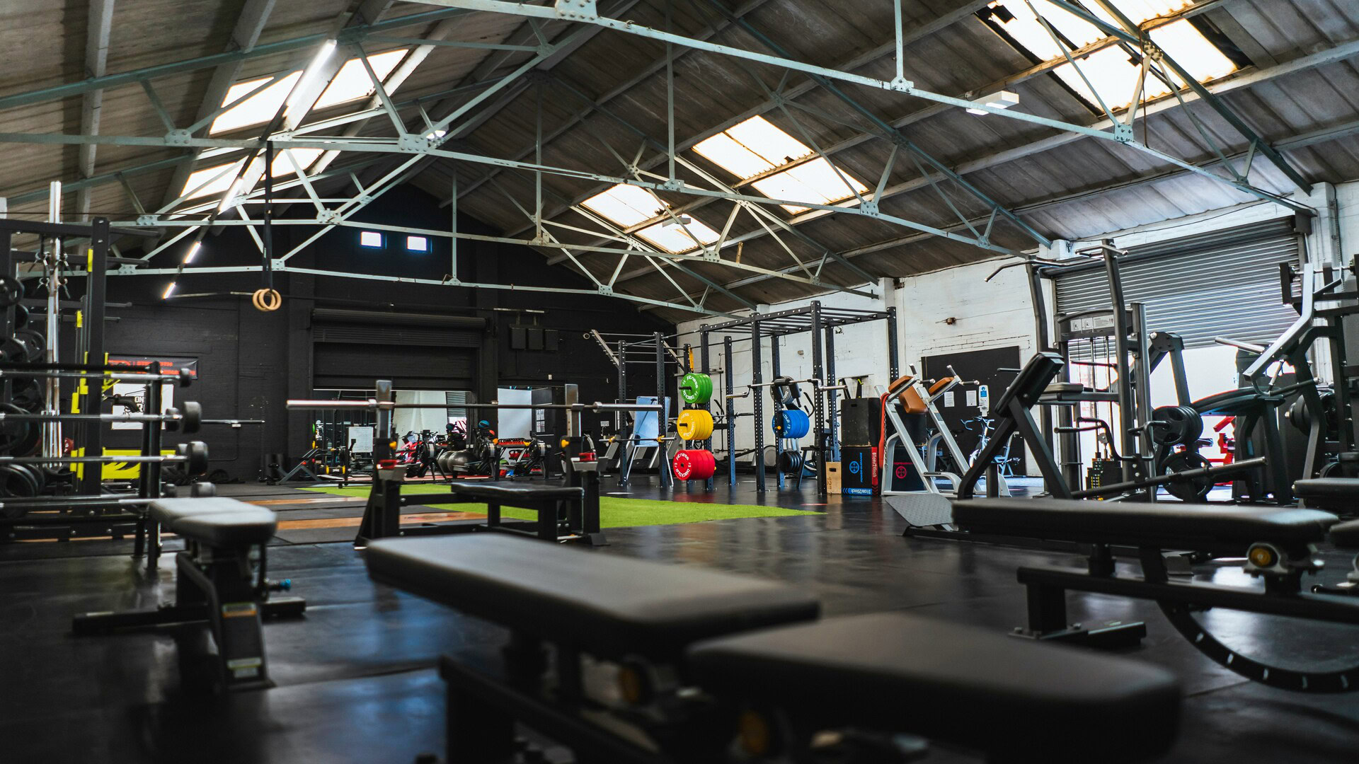salle de musculation industrielle et entraînement fonctionnel