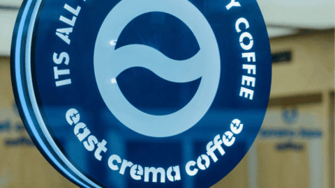 letrero circular azul de café moderno