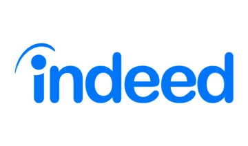 logo azzurro moderno con arco ascendente