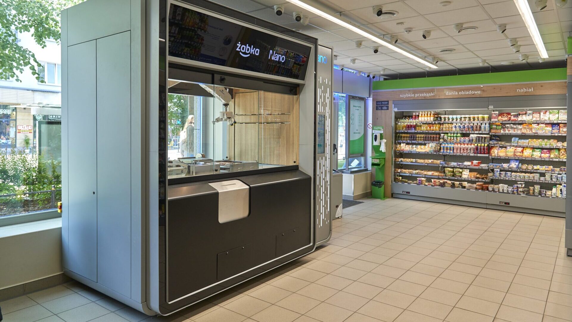 Żabka nano : magasin automatique et robot distributeur