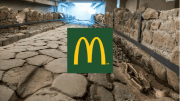 logo mcdonald’s dans un corridor archéologique