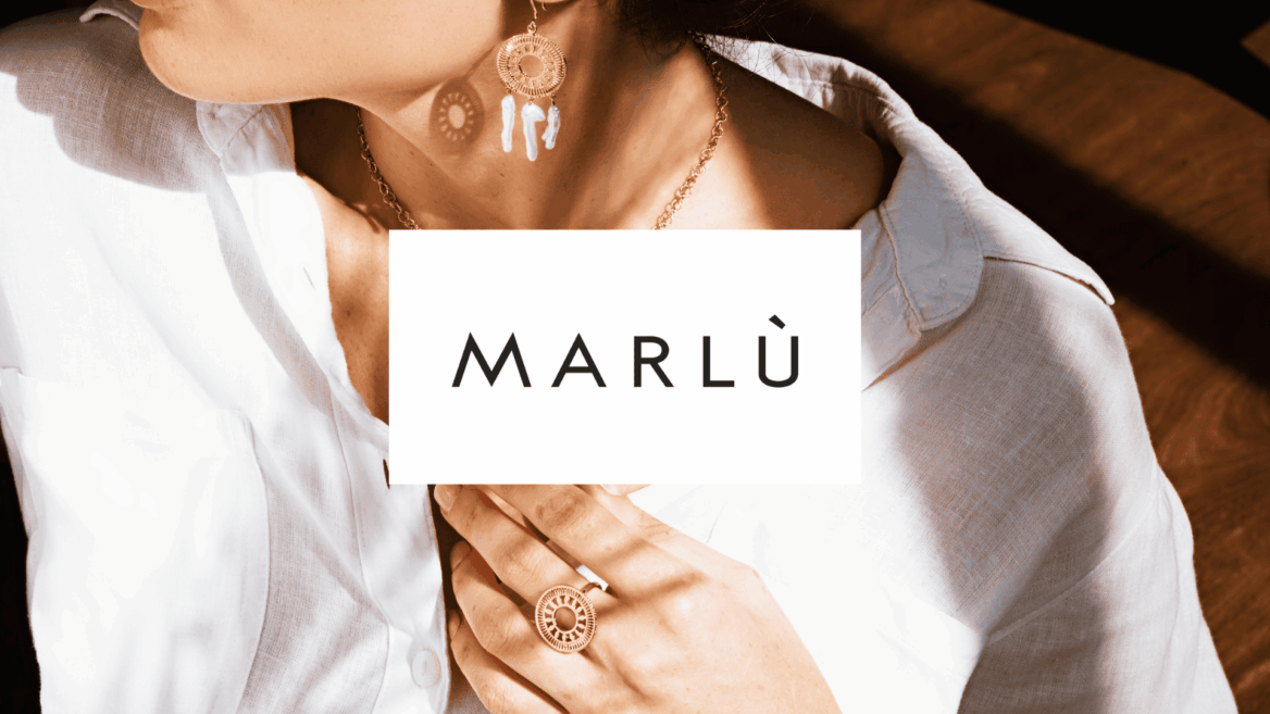 marlù: orecchini, anello e collana con perle