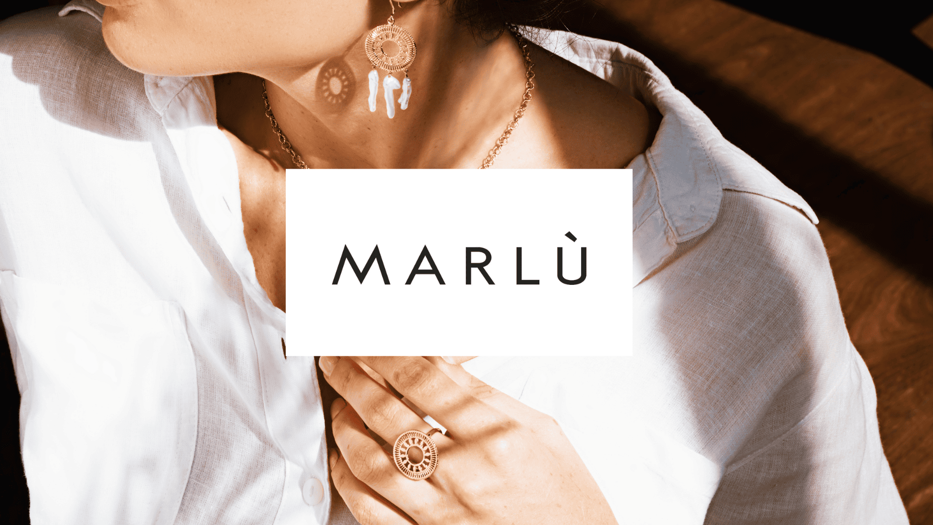 marlù: orecchini, anello e collana con perle