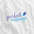 logo parfait ménage — nettoyage manuscrit violet et cyan