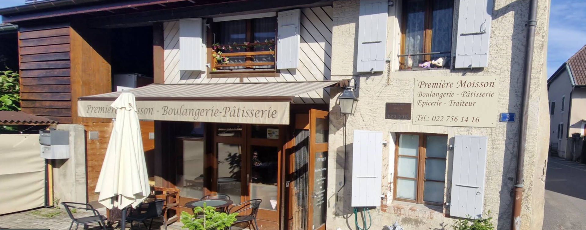 façade de la boulangerie première moisson en terrasse