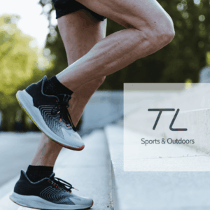 corredor subiendo escaleras con zapatillas deportivas