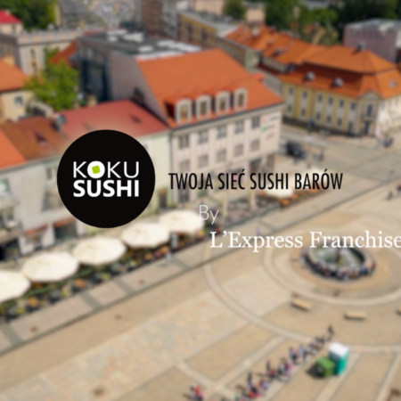 rynek z fontanną i koku sushi z lotu ptaka