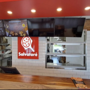 comptoir moderne salvatoré avec menu numérique