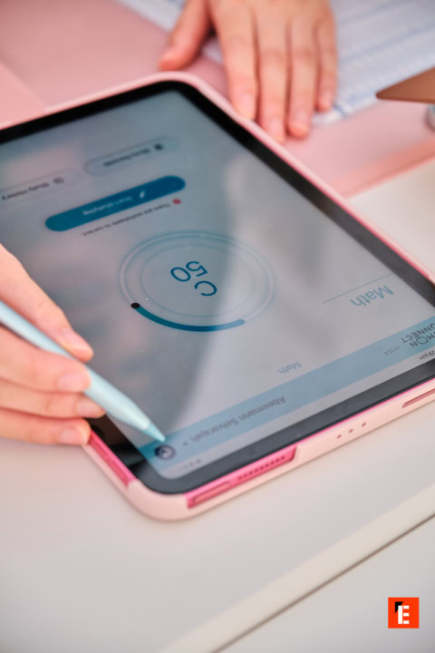 tablette tactile avec stylet et jauge 50°c