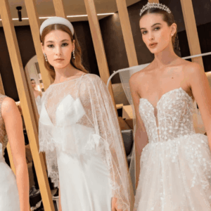 tres vestidos de novia: minimalista, romántico y princesa