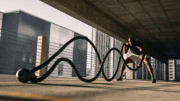 allenamento urbano con corde pesanti
