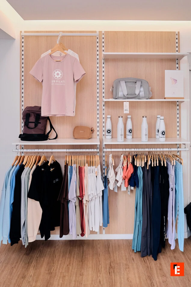 boutique sport chic minimaliste — vêtements et accessoires