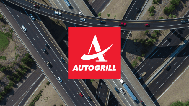 logo autogrill sur échangeur autoroutier aérien