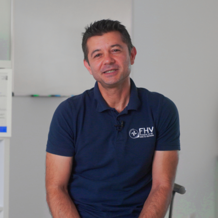 portrait d’homme en bureau, interview fhv