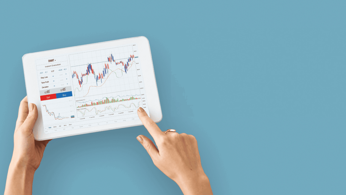 tablette de trading avec graphique boursier