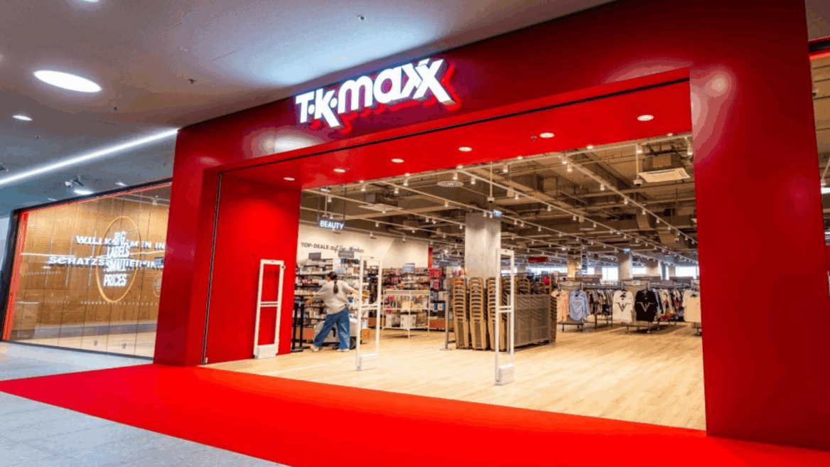 entrada de t.k. maxx en centro comercial