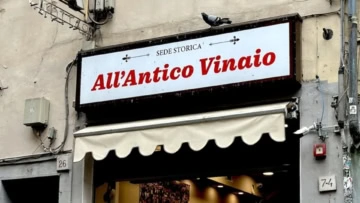 façade historique d’all’antico vinaio À florence