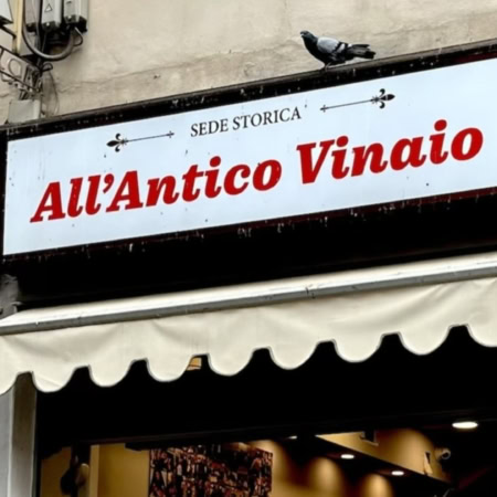 façade historique d’all’antico vinaio À florence