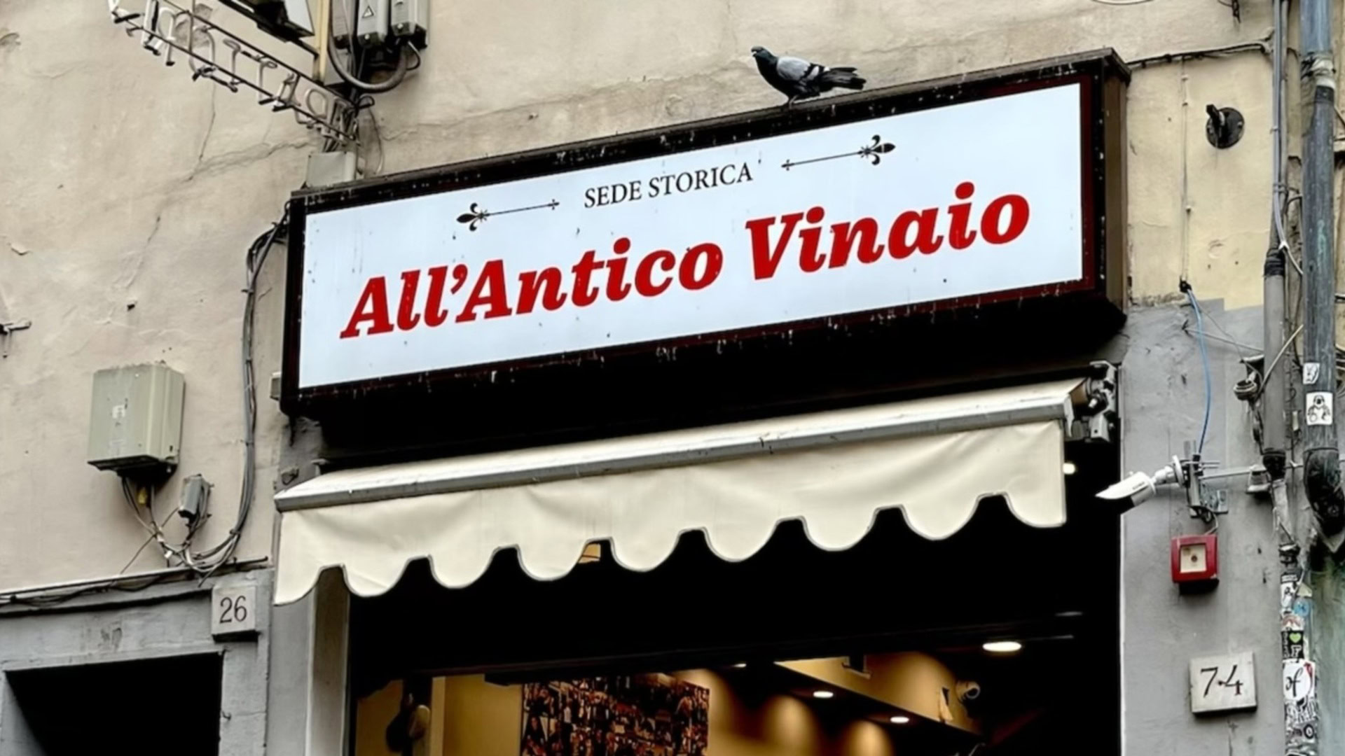 façade historique d’all’antico vinaio À florence