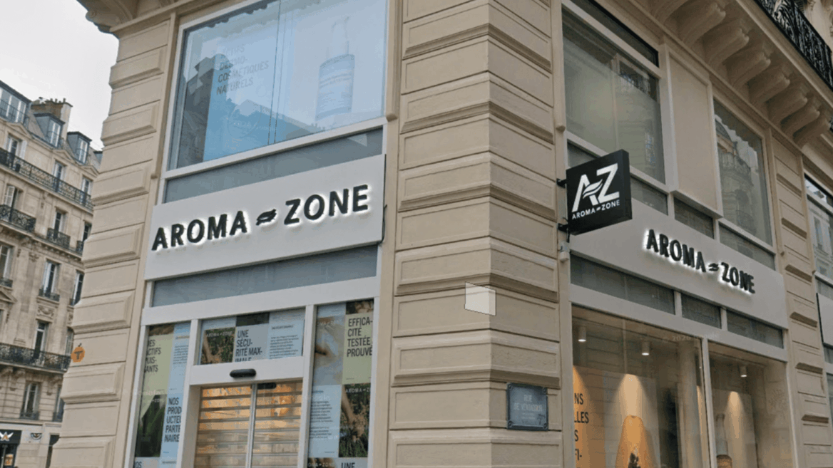 façade aroma zone à paris, immeuble haussmannien